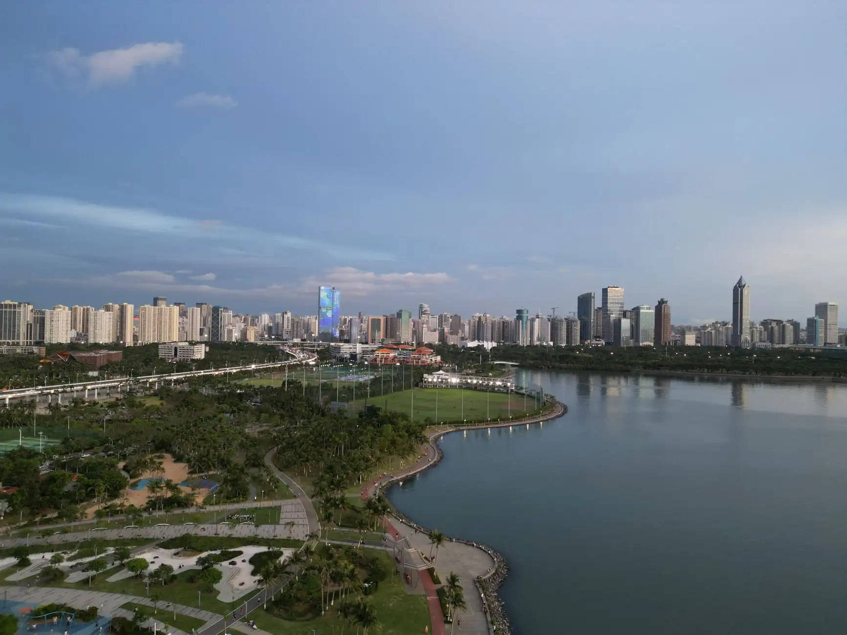 高端公寓精装房源租赁服务流程与管家式管理解析