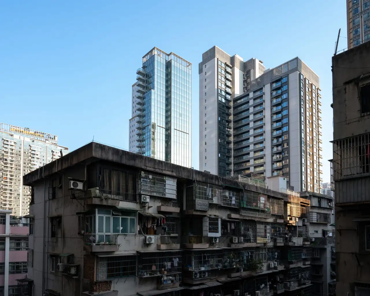 上海高端公寓租赁市场观察：精装房源需求增长与企业宿舍配置趋势分析