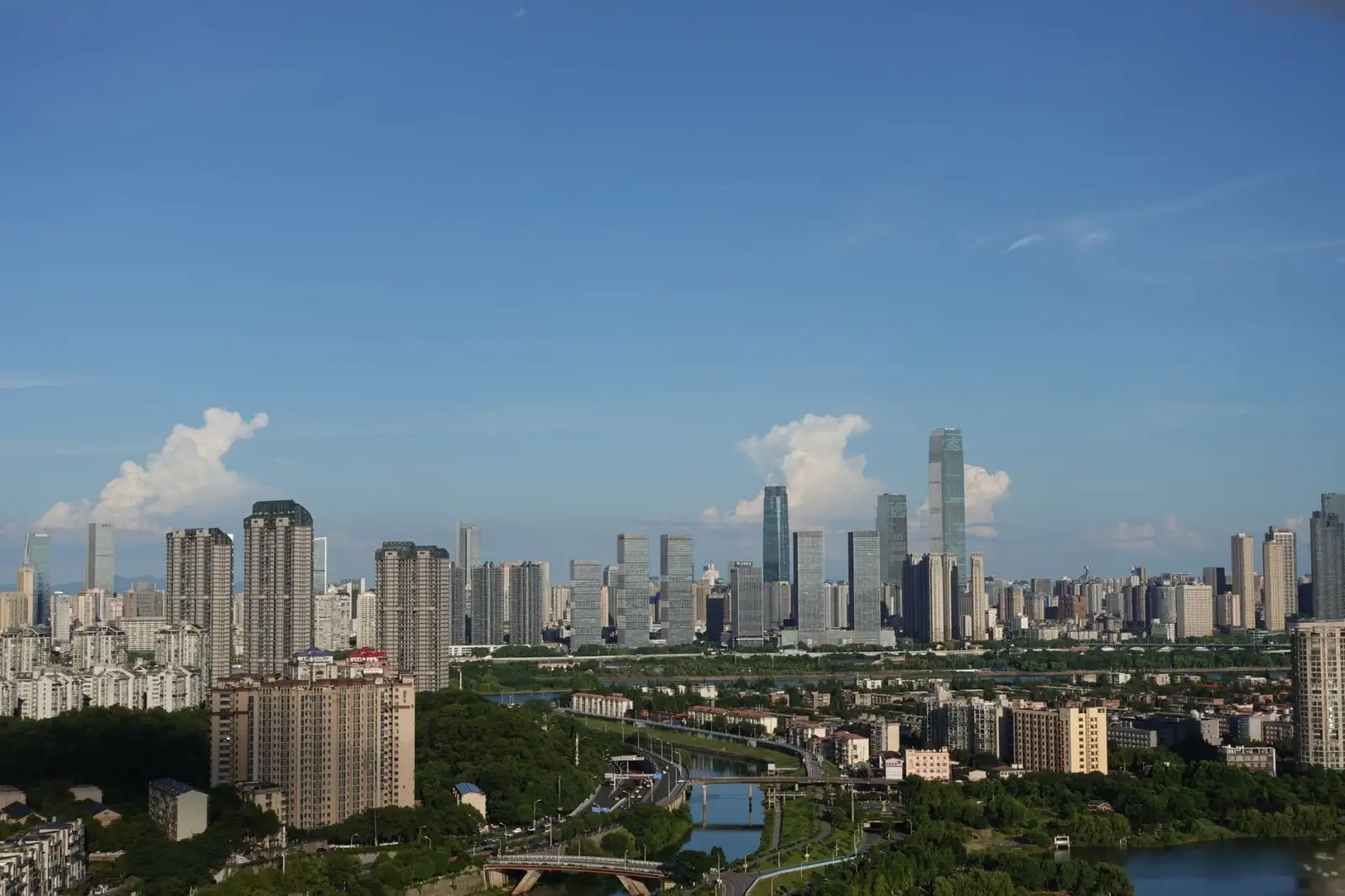 上海纽漫馨高端公寓精装标准与户型设计深度解析